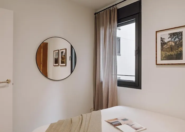 Dabo - 3 Bedrooms In Eixample Esquerra Barcellona