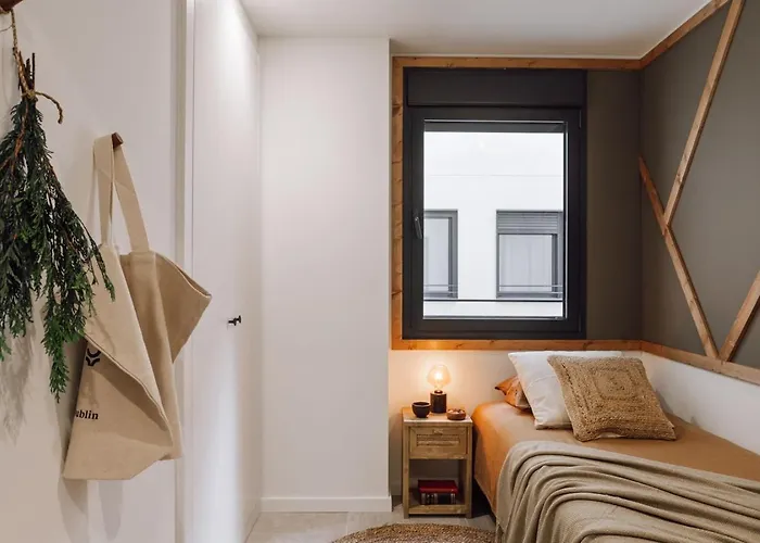 Dabo - 3 Bedrooms In Eixample Esquerra *