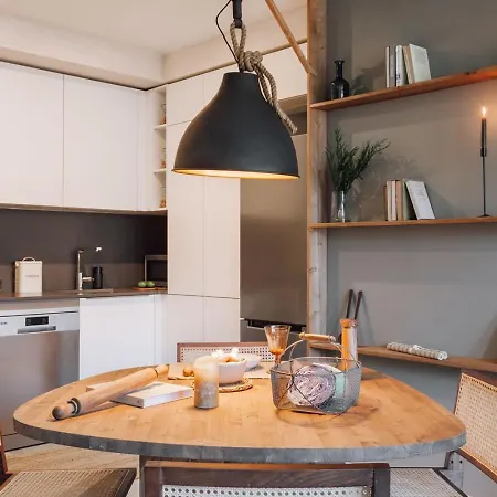 Dabo - 3 Bedrooms In Eixample Esquerra